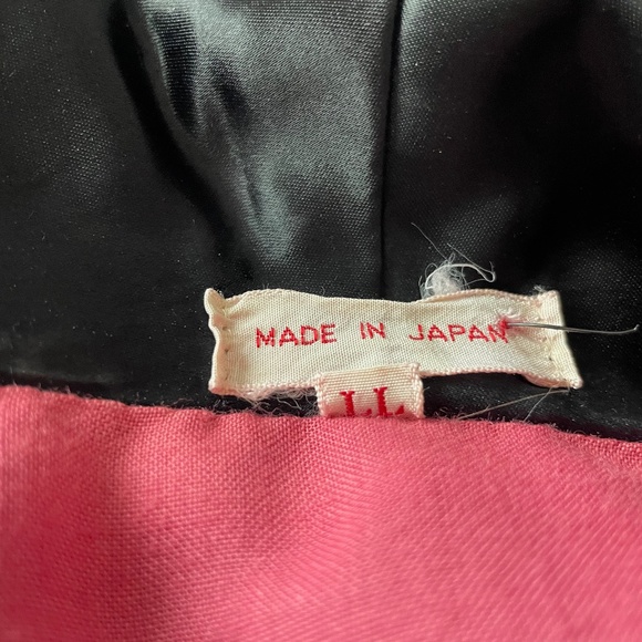 Japanese Robe Black Satin with Metallic Floral Embroidery Vintage Loungewear HTF - Picture 10 of 10